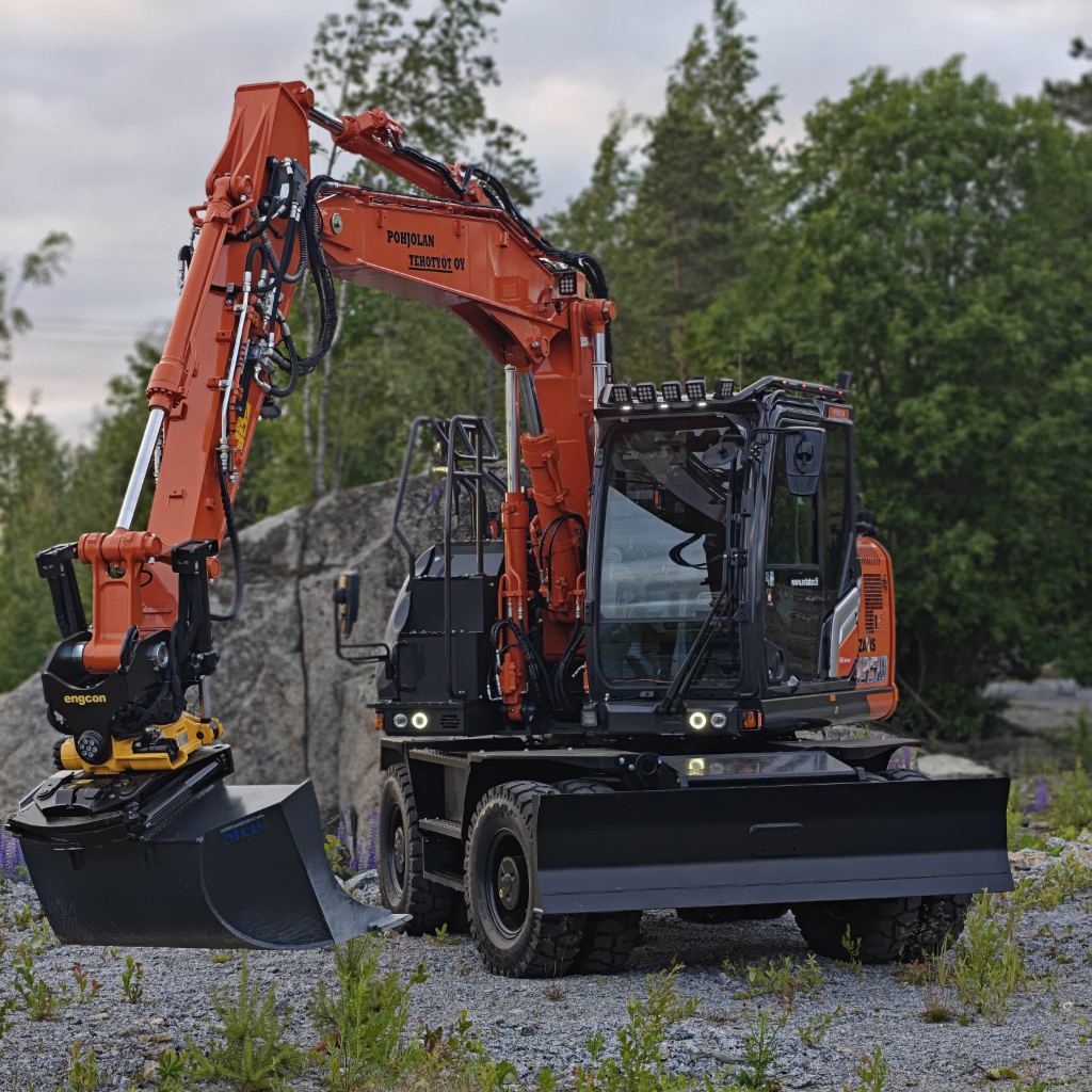 Valoteline katolle Hitachi 7-srj pitkä ohjaamo