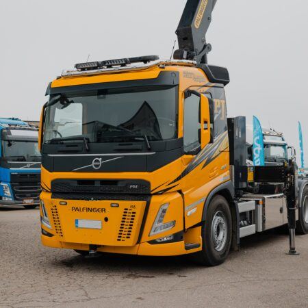 Lisävaloteline katolle Basic Long V52 Volvo FM4- Normaali päiväohjaamo