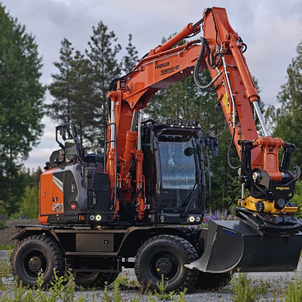 Valoteline katolle Hitachi 7-srj pitkä ohjaamo - Image 2