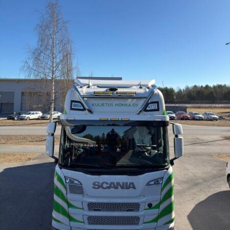 Lisävaloteline katolle Pro V05 Scania NextGen Highline