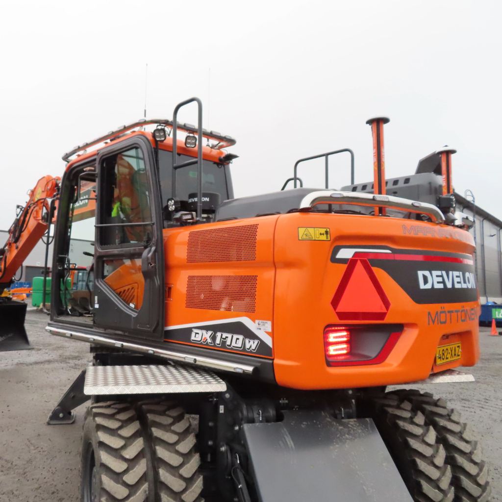 Kylkiputket Doosan / Develon DX170W-7 - Image 3