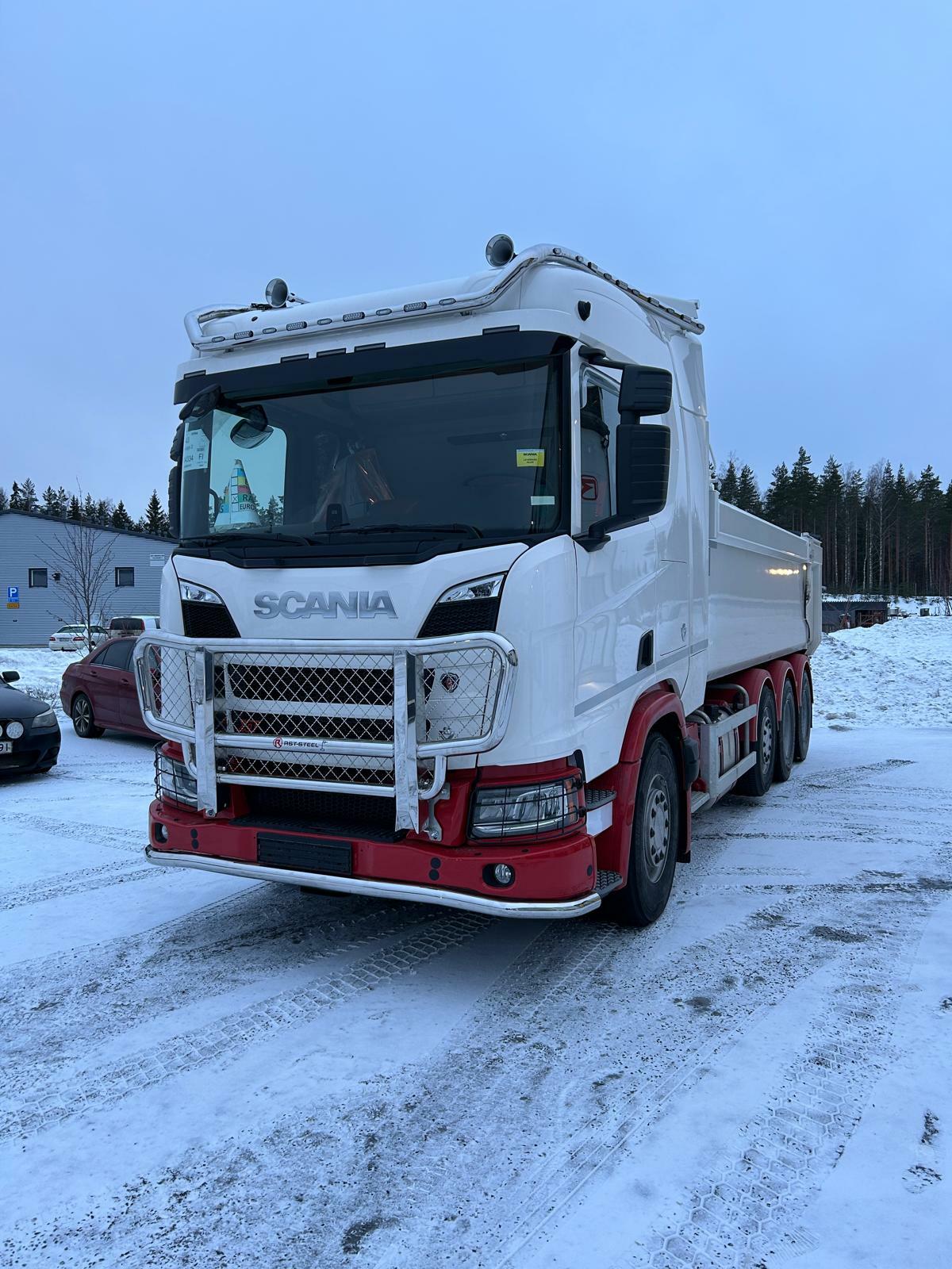 Kuvassa Valoteline katolle, jatkoilla (20NS45/53), Scania NG 17- Normaali