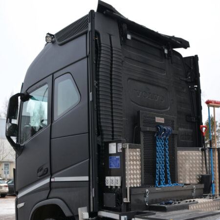 Koristeputket sivutuuliohjaimiin V26 Volvo FH4 Globetrotter