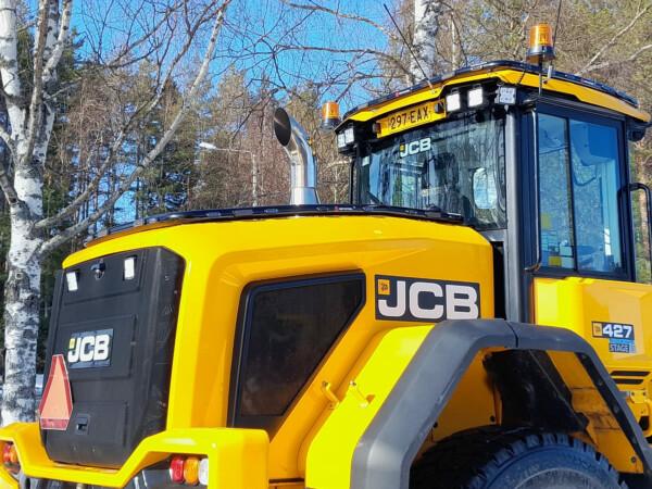 Kuvassa Valoteline taakse konekopan päälle JCB 427-437 2020-
