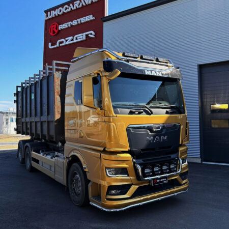 Lisävaloteline katolle sivujatkoilla V06 MAN TGX GM-ohjaamo 2021-
