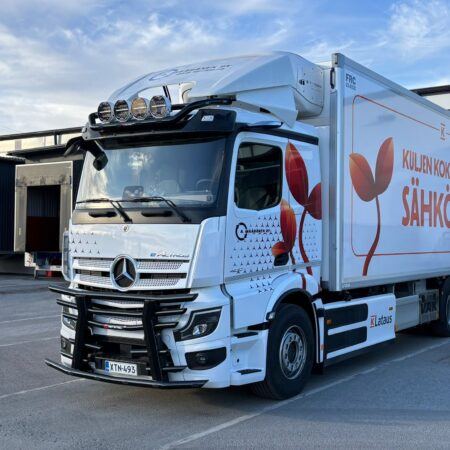 Lisävaloteline katolle V01 MB Actros/Arocs ClassicSpace 2,3m