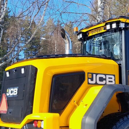 Valoteline taakse konekopan päälle JCB 427-437 2020-