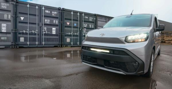 Kuvassa Lazer Grille Kit Toyota Proace City 2023-