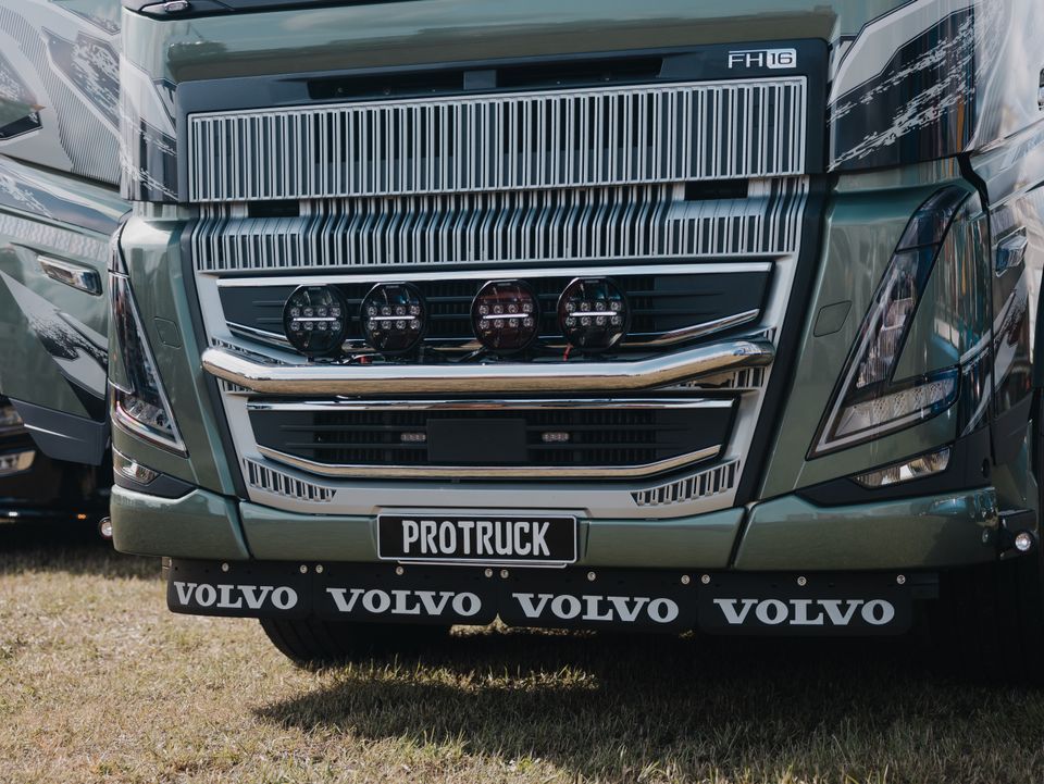 Lisävaloteline maskiin Volvo FH4 - FH/FM 2021- - Image 4