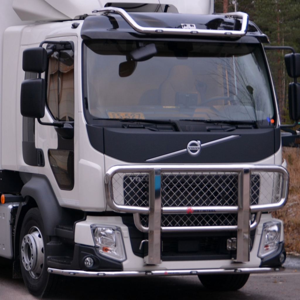 Etuhelmaputki Lowline V07 Volvo FL