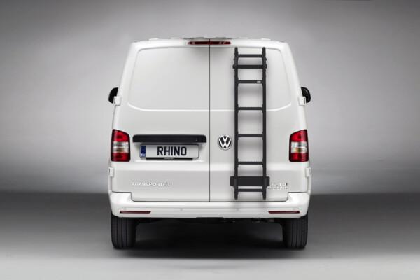 Kuvassa Takaovitikkaat VanLadder Black Volkswagen Crafter 2017-