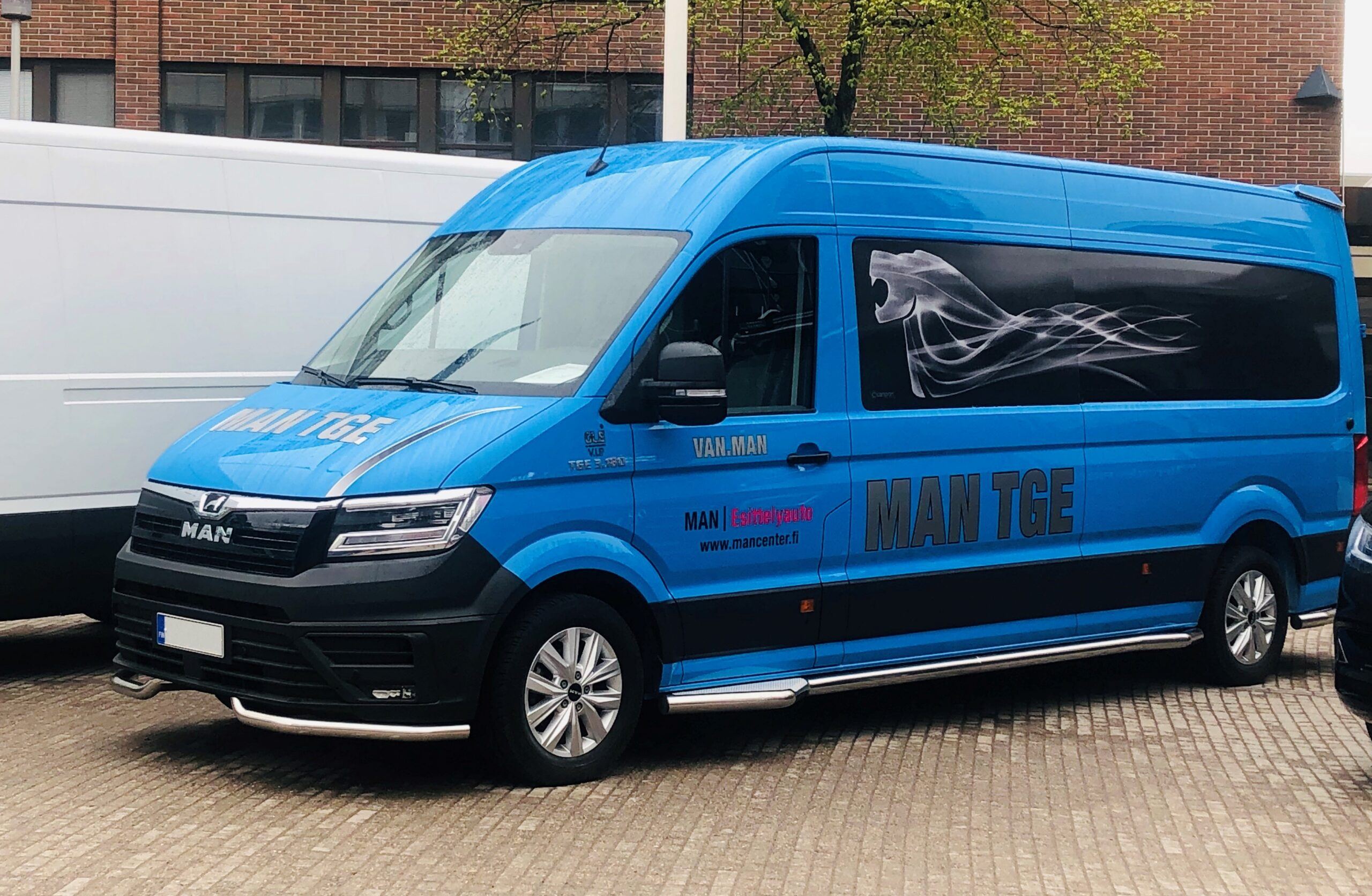 Etukulmaputket Volkswagen Crafter 2017-/ Man TGE 2018-