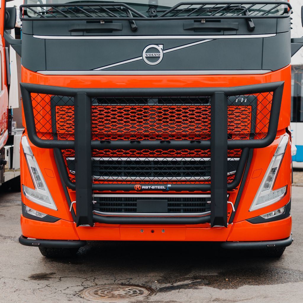 Karjapuskuri Dakar V33 Volvo FH4-