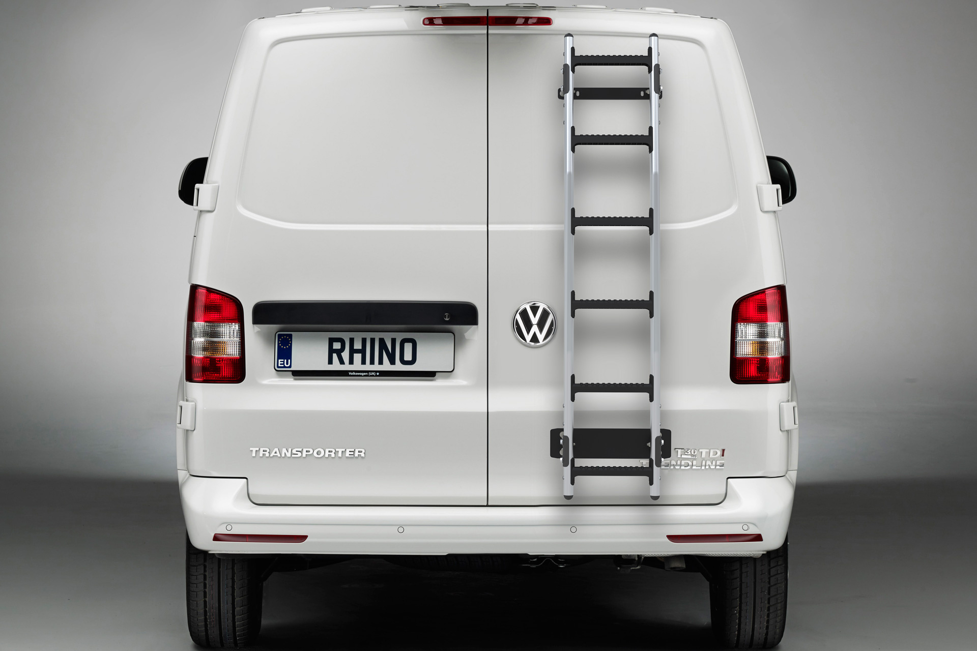 Kuvassa Takaovitikkaat VanLadder Ford Transit 2014- (L2H2)