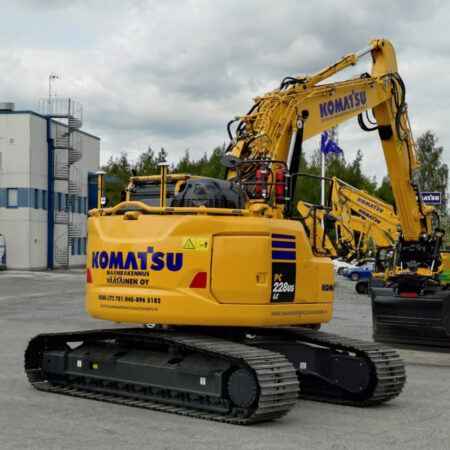 Valoteline taakse Komatsu PC228USLC