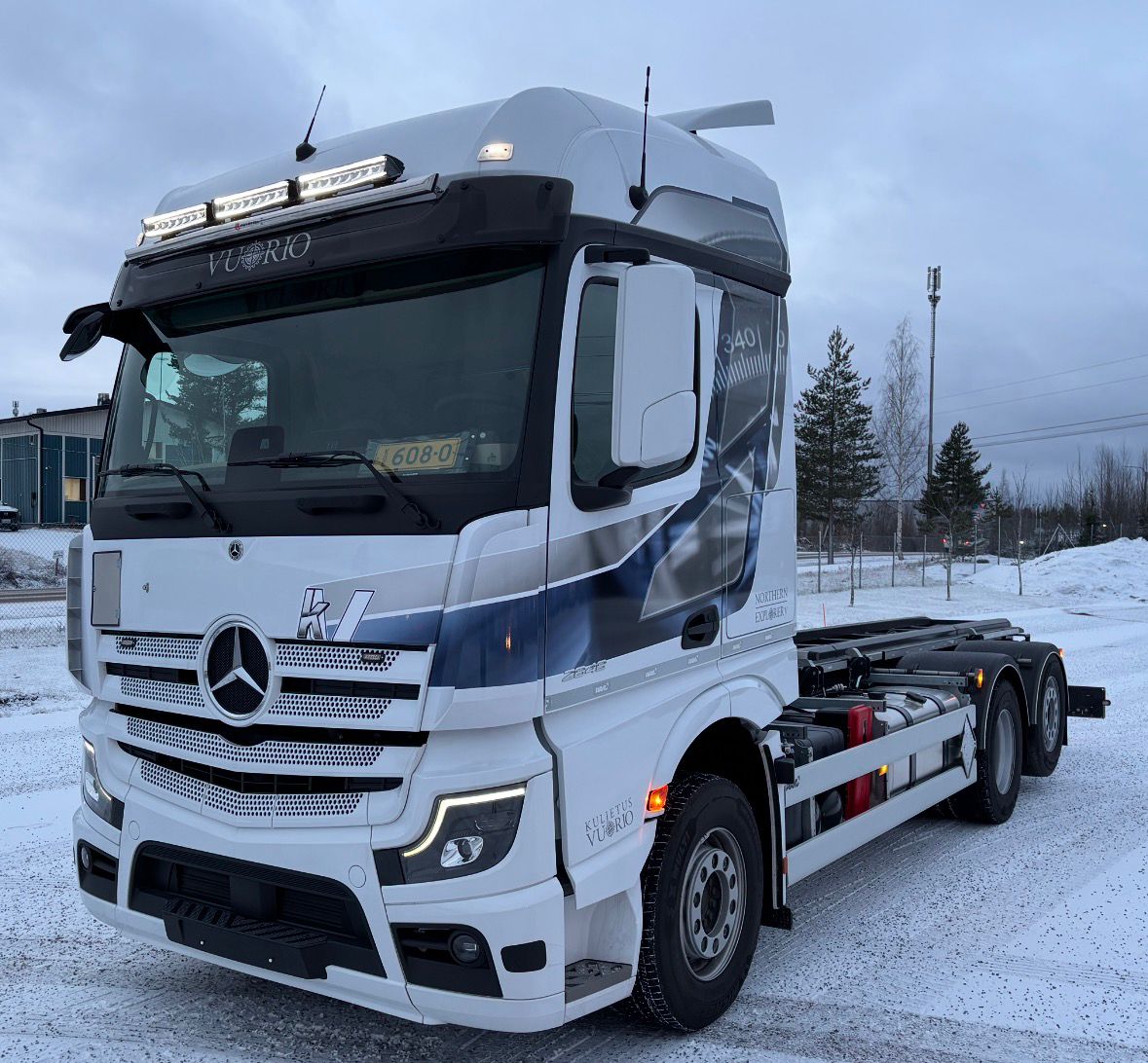 Lisävaloteline Visor V54 MB Actros Giga / BigSpace 2,5m - Image 2