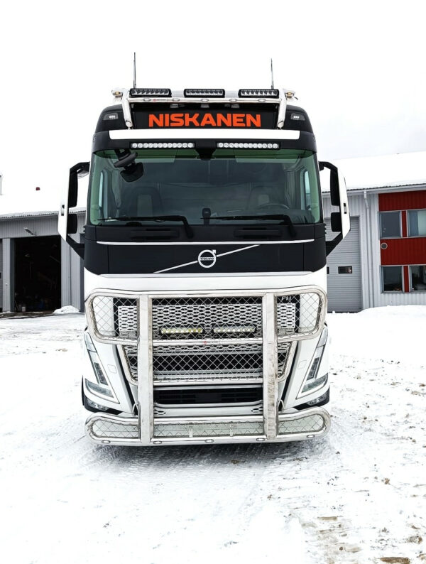 Karjapuskuri Freeway Volvo FH 2021-