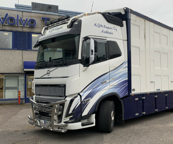 Lisävaloteline katolle jatkoilla Volvo FH4, Globe XL - Image 2