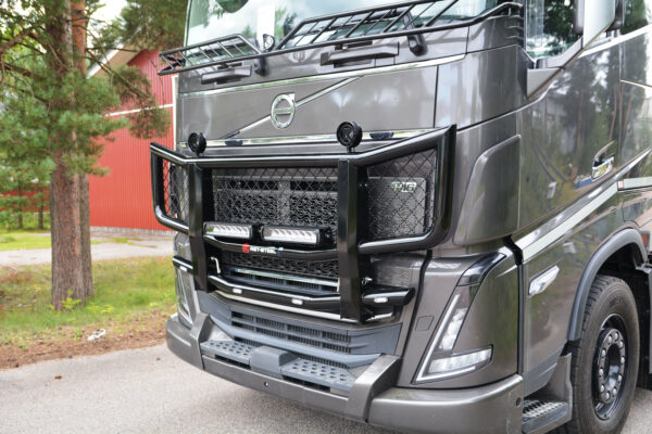 Karjapuskuri Dakar Volvo FH 2021-