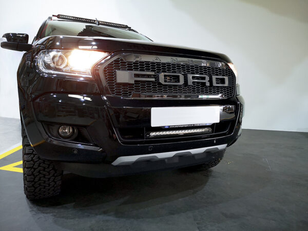 Lisävalopaketti puskuriin Ford Ranger 2016- Lazer Linear 18 lisävaloilla - Image 2