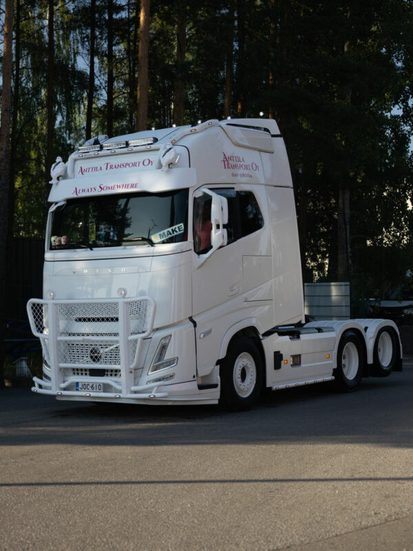 Karjapuskuri Freeway Volvo FH AERO 2024- - Image 2