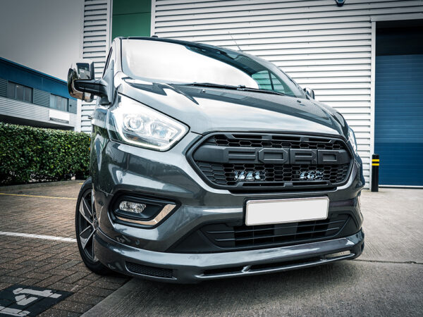 Lisävalopkt puskuriin Fd Transit Cust. (TRAIL) 2018- Triple-R 750