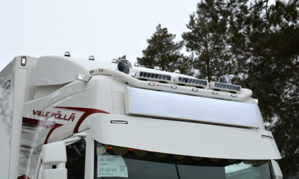 Lisävaloteline katolle Scania NextGen 2017- Highline hytti