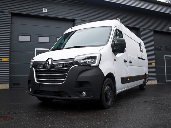 Lazer Grille Kit Renault Master 2020- Triple-R 750 valoilla - Image 2