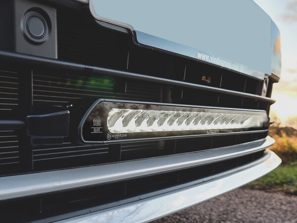 Lazer Grille Kit VW Golf MK8 20-, Linear 18 valoilla - Image 2