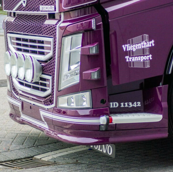 Etuspoileri Volvo FH4/5 (12cm) - Image 2