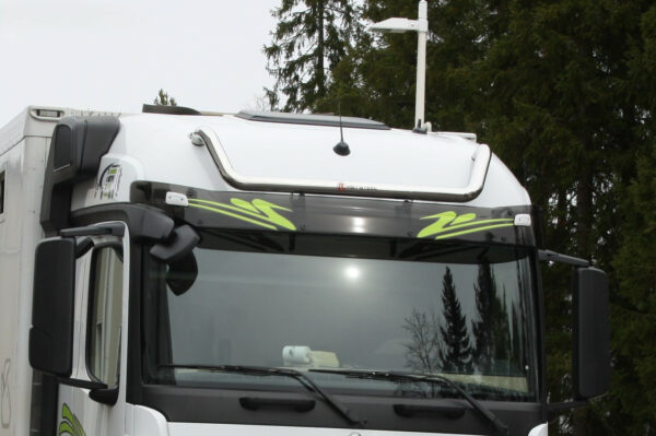 Lisävaloteline katolle MB Actros StreamSpace 2.3m