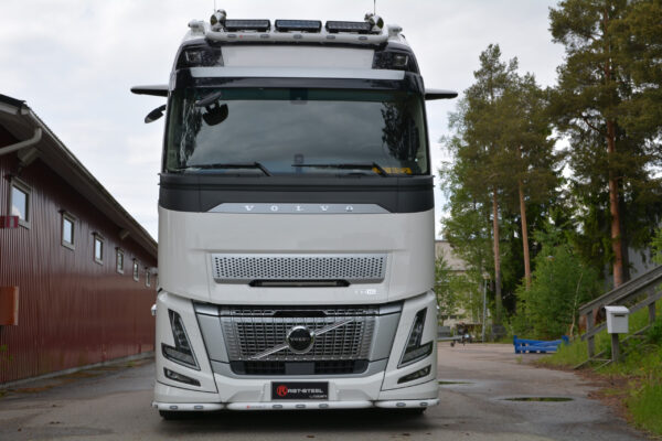 Etuhelmaputki 3-osainen Volvo FH AERO - Image 3
