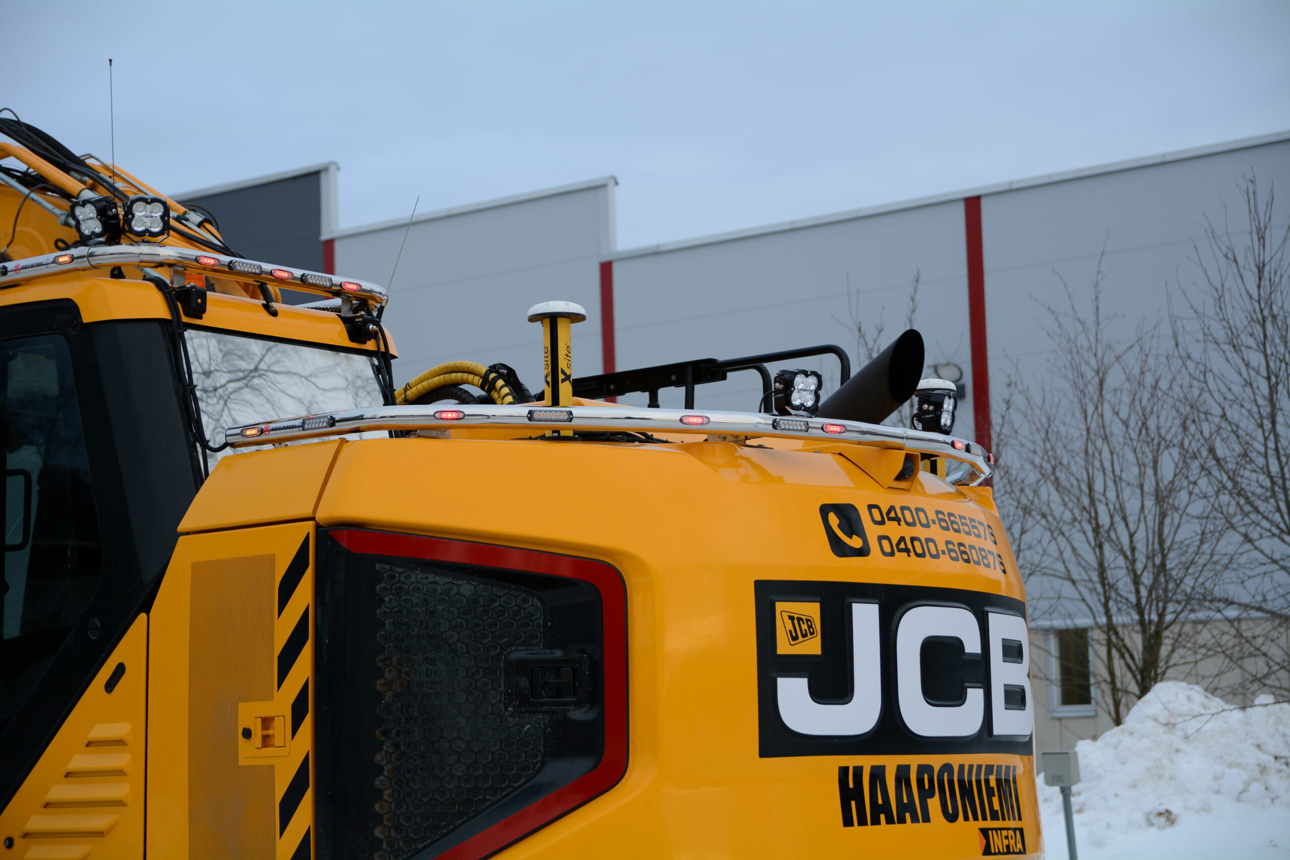 Lisävaloteline taakse/ peräpuntin päälle JCB 245XR - Image 2