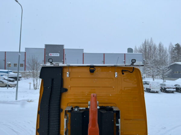 Työvaloteline takaseinään Volvo FH4 - Image 2