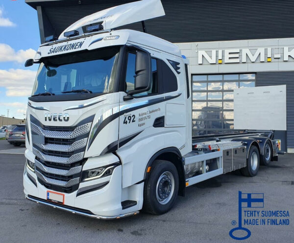Etuhelmaputki Iveco S-Way 2019