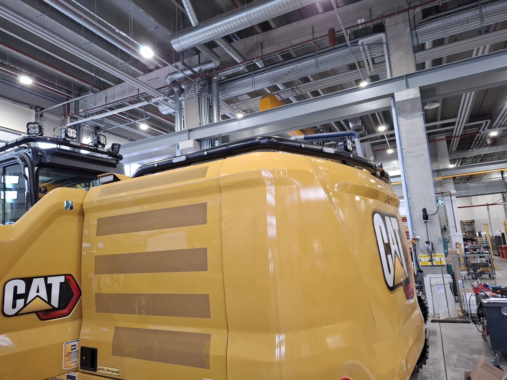 Valoteline taakse Caterpillar NextGen 330 (Premium light kit) - Image 2