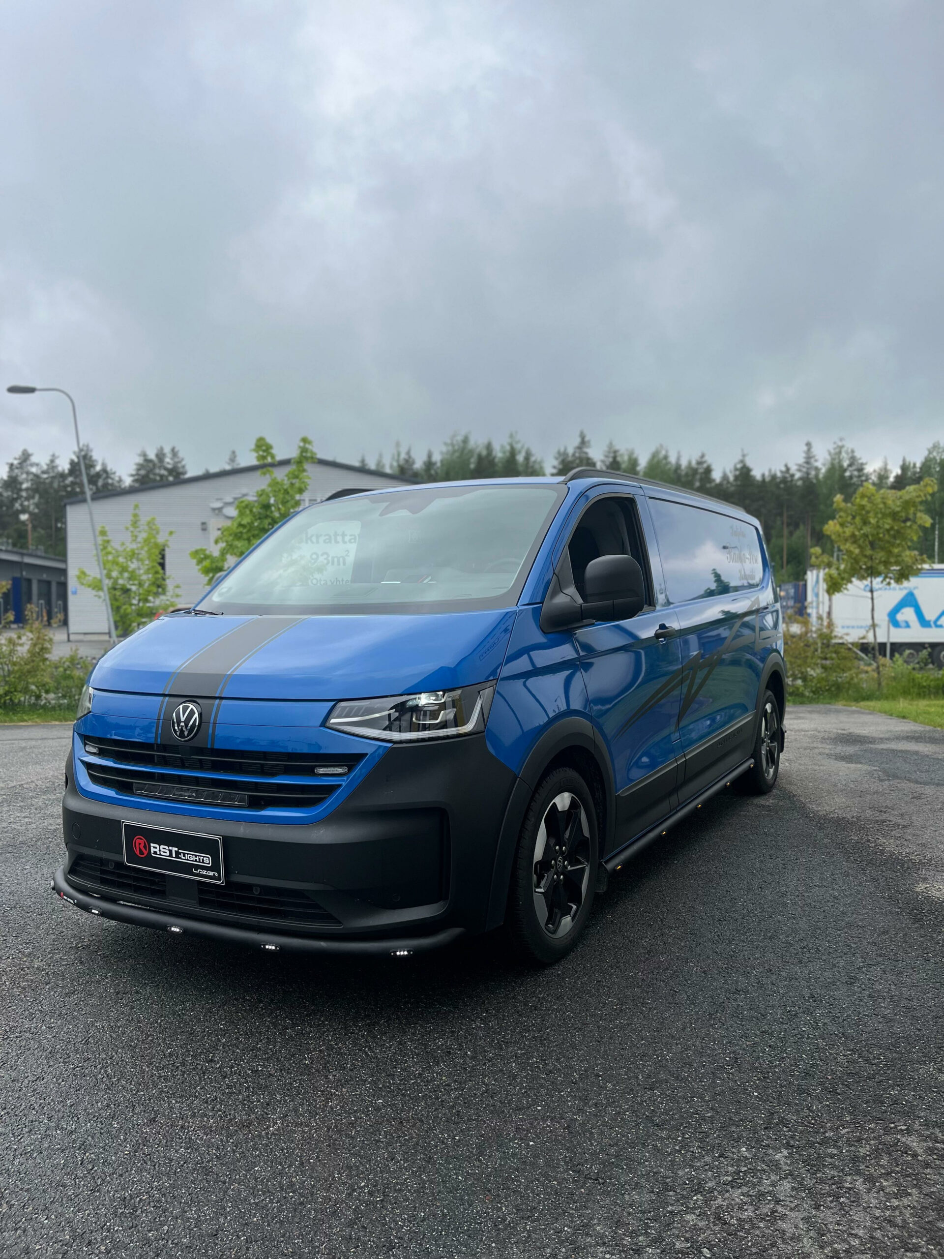 Kylkiputket LWB VW Transporter T7 2025- - Image 2