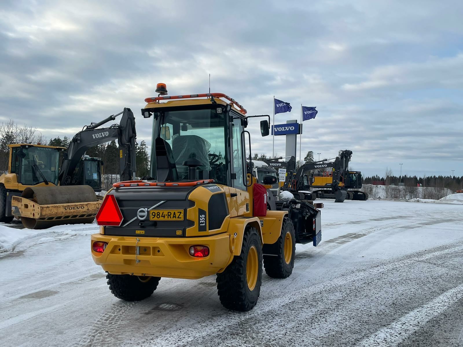 Valoteline katolle Volvo L30-35G pyöräkoneisiin - Image 3