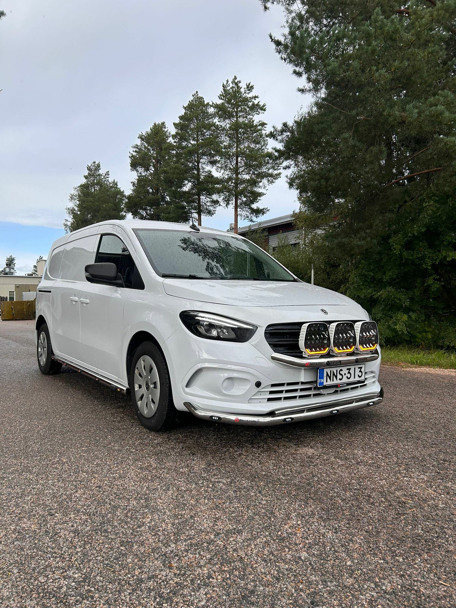 Kuvassa Lisävaloteline MB Citan 2021-