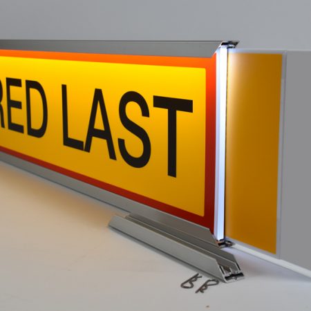 Erikoiskuljetuksen LED-Valokyltit TripleSign