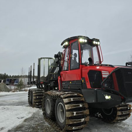 Koristeputket konepeittoon Komatsu 855 ajokone