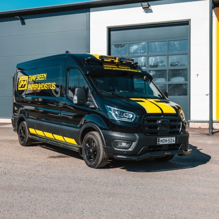 Kuvassa Kylkiputket Ford eTransit 2023- L3