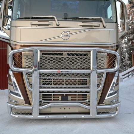 Kuvassa Karjapuskuri Freeway V01 Volvo FH4-
