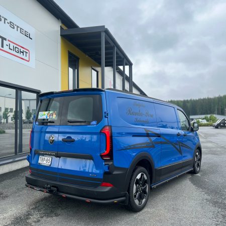 Kuvassa Takapuskurin suojaputki VW Transporter T7 2025-