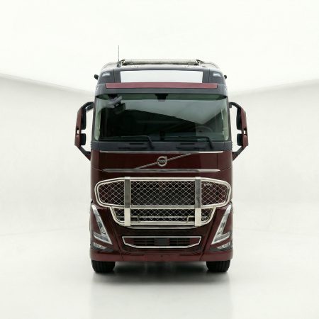 Kuvassa Karjapuskuri Dakar V17 Volvo FH4-