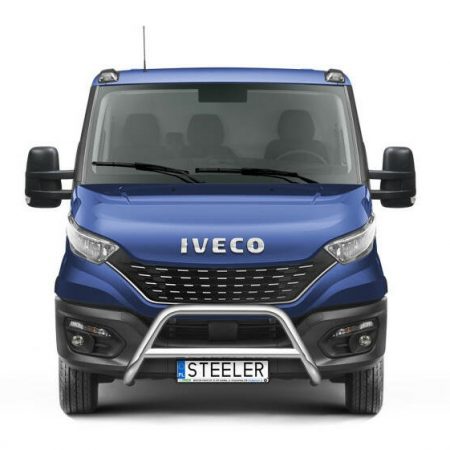 Kuvassa Lisävalotelineet Iveco Daily 2019-