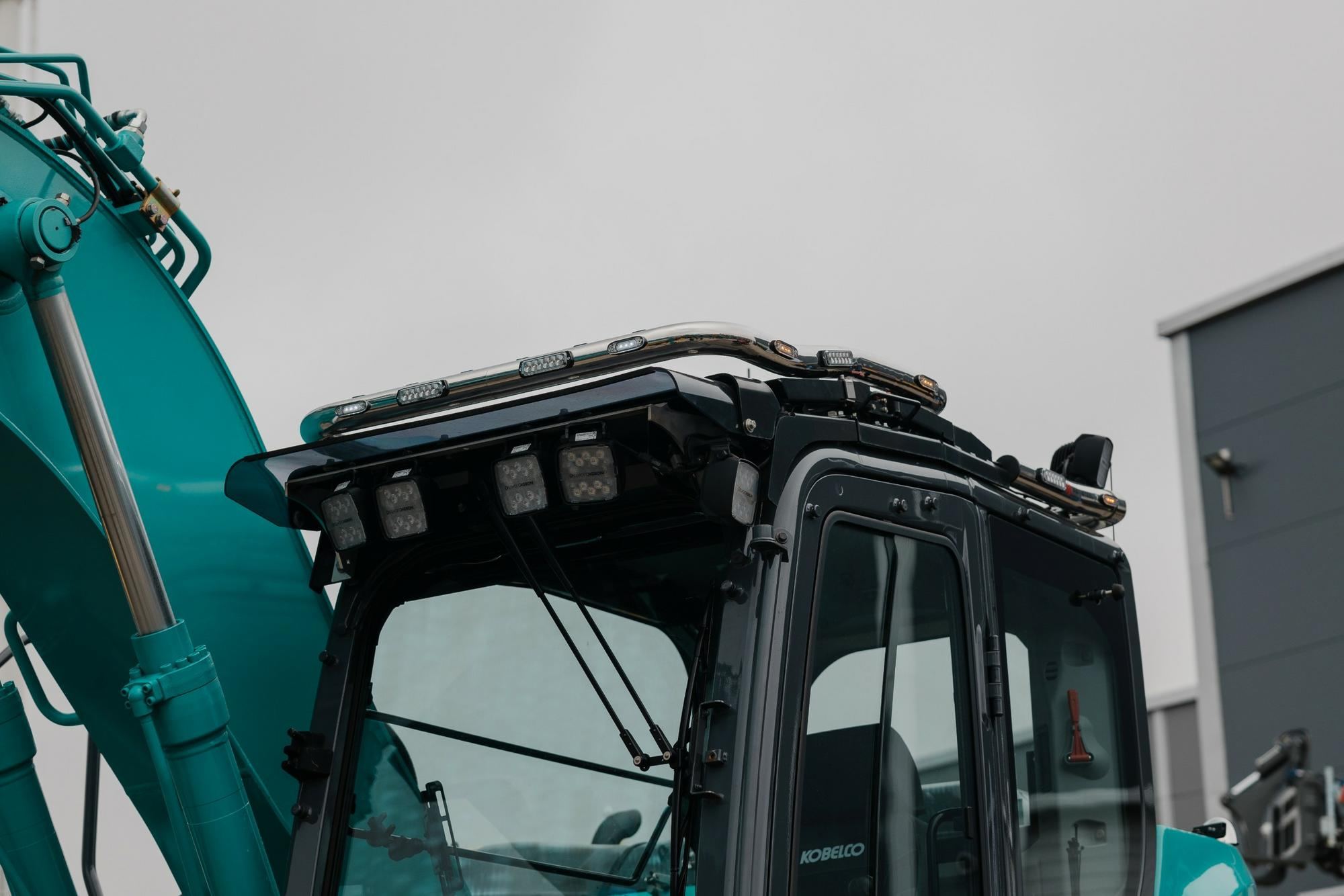 Valoteline katolle Kobelco 7-sarja, lyhyt ohjaamo