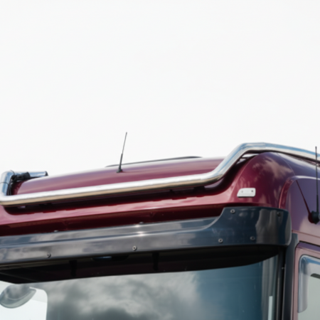 Kuvassa Lisävaloteline katolle sivujatkoilla MB Actros BigSpace 2,5m