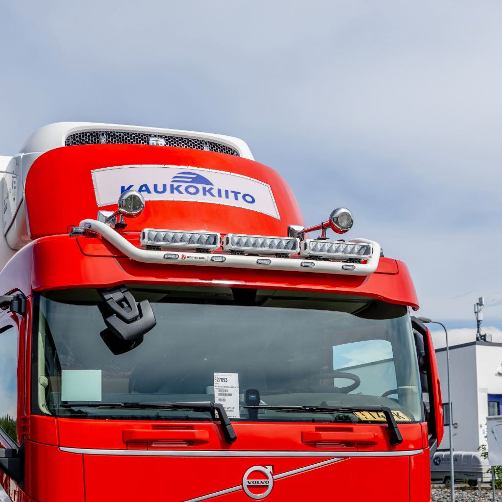 Lisävaloteline katolle Basic V20 Volvo FH4- Normaali (Iso tuuliohjain) - Image 2