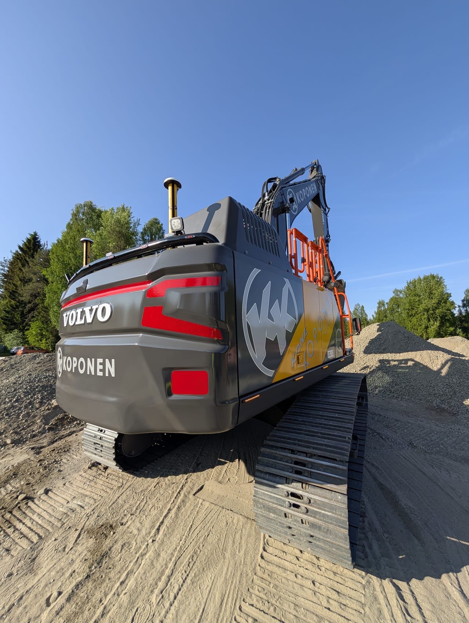 Valoteline taakse / peräpuntin päälle Volvo EC250EL 2021-